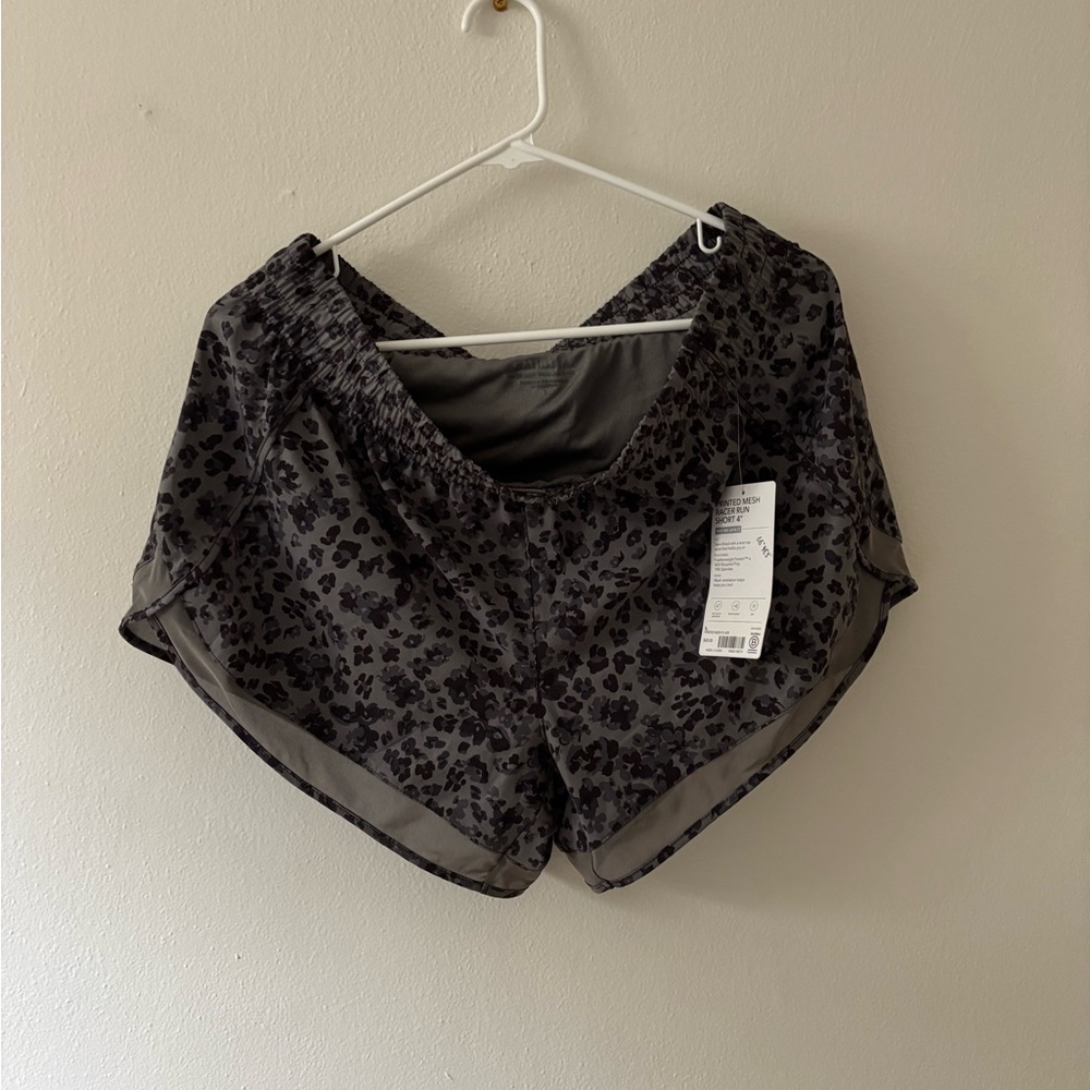 Athleta Printed Mesh Racer Run Short 4”